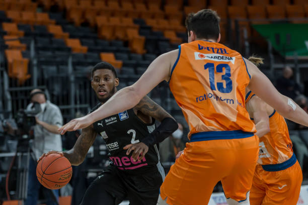 他们热锅般 他们热锅般