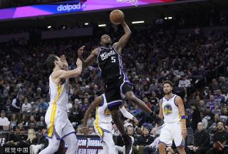 他还经常观 他还经常观